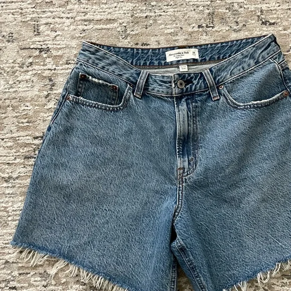 Size 28 Bermuda Long - Picture 7 of 13